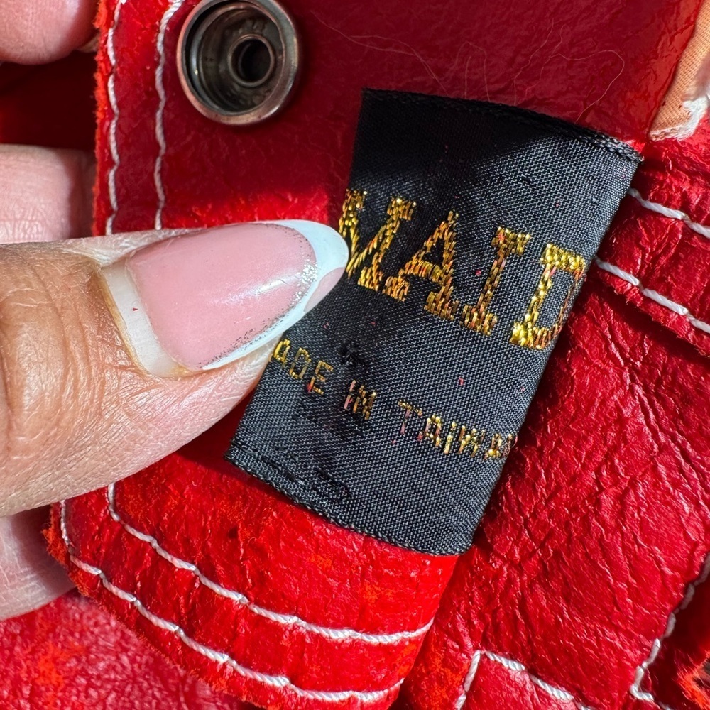 ✨ Vintage MOD Red Vinyl Jacket – Made in Taiwan ✨ - Picture 13 of 14